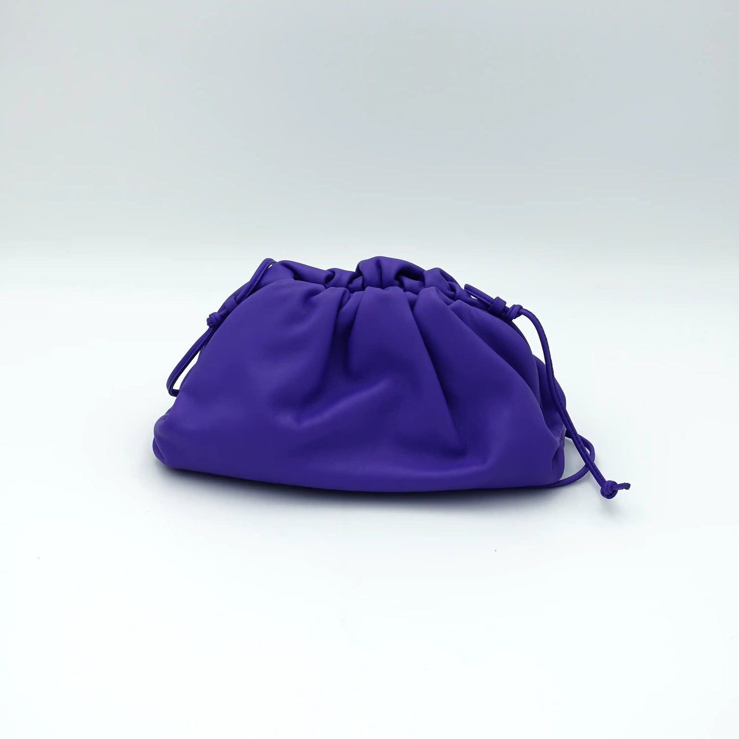Bottega Veneta Small Pouch Bag in Purple Leather