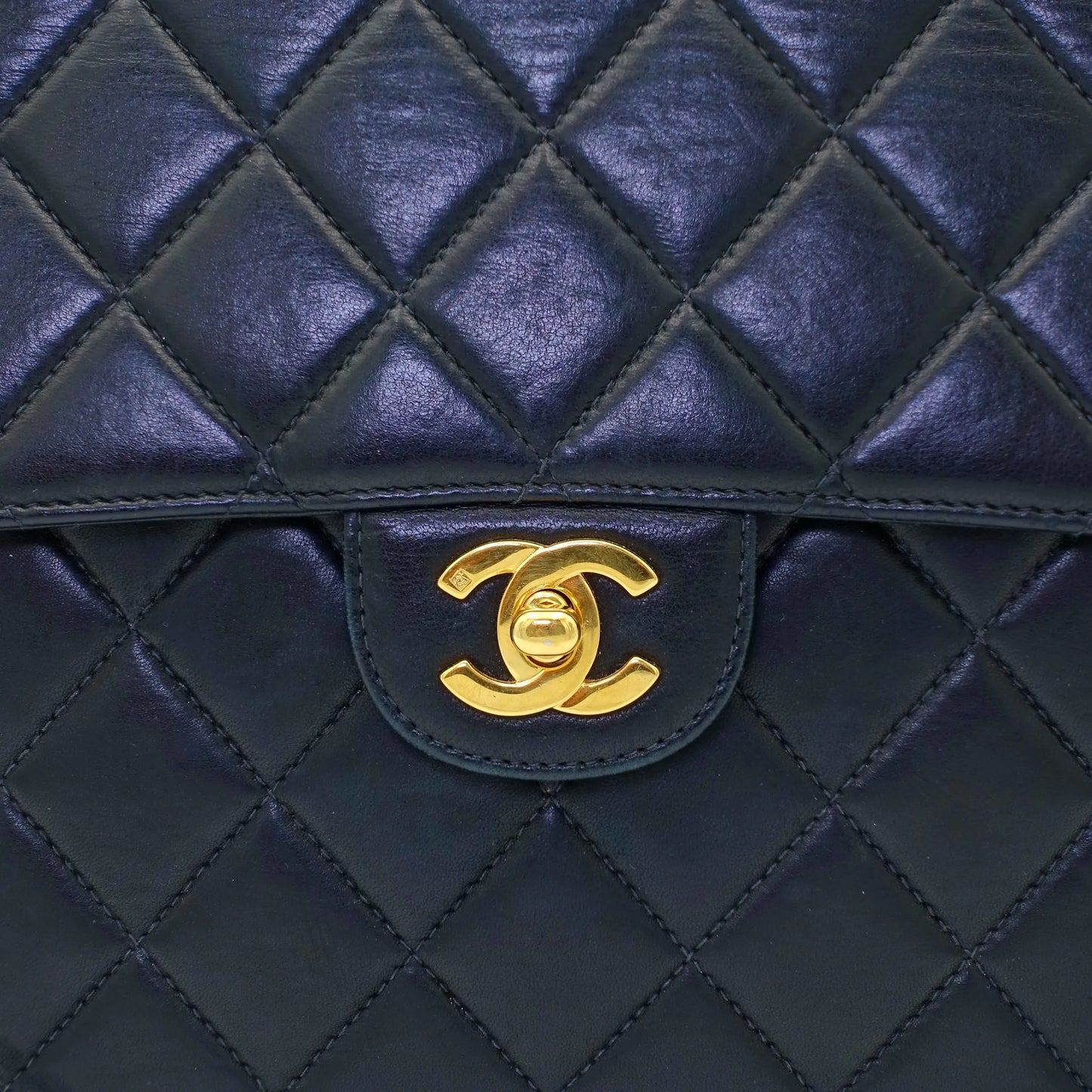 Chanel Classic Single Flap Bag – Black Quilted Lambskin with 24k Gold Hardware (Vintage Series)