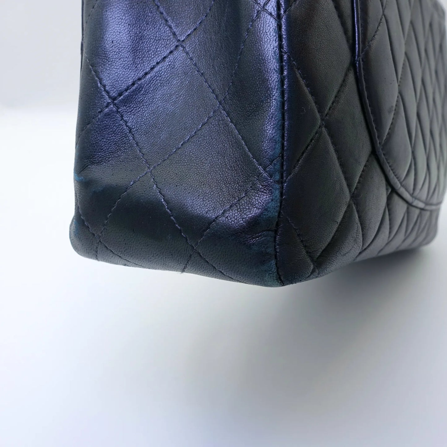 Chanel Classic Single Flap Bag – Black Quilted Lambskin with 24k Gold Hardware (Vintage Series)