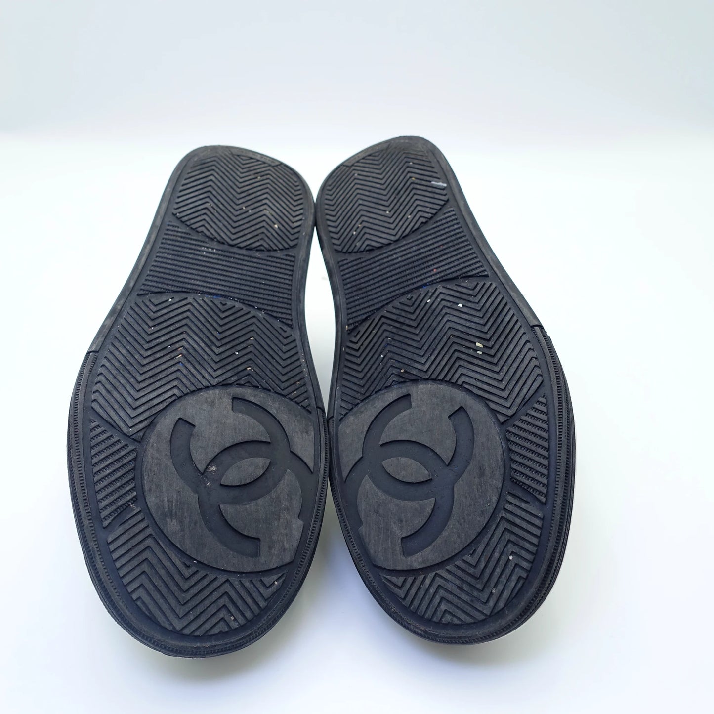 Chanel Black & White Low Top Lace Up Sneakers EU 36
