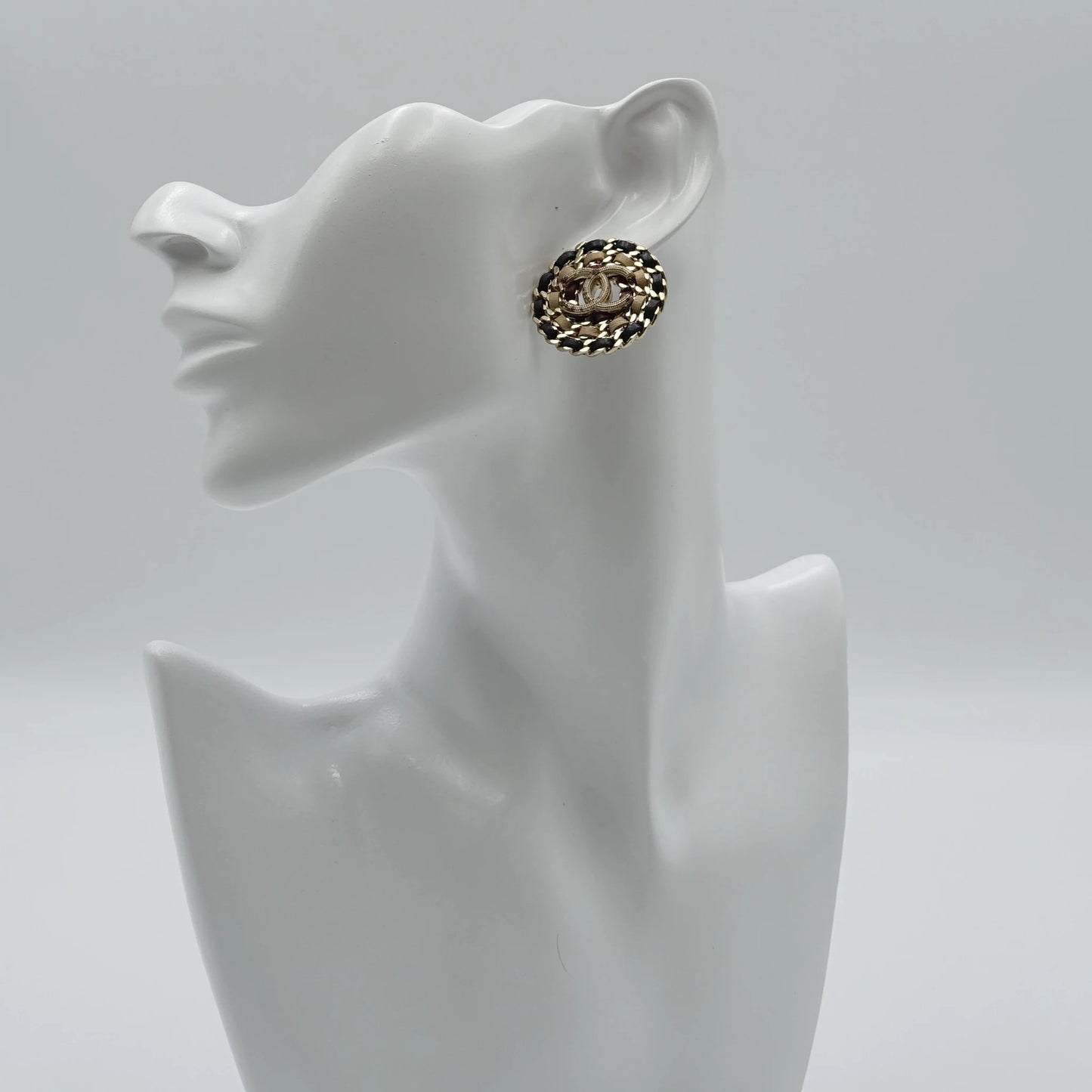 *RARE*Chanel Round CC Chain Link Earrings