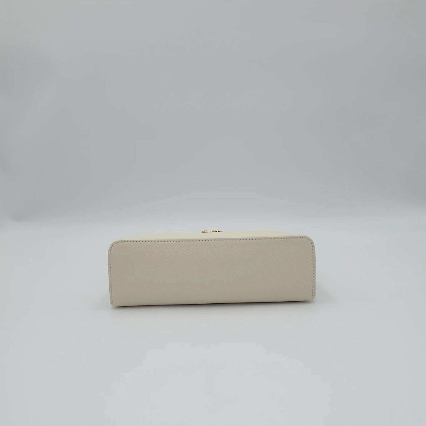 *RARE* Loro Piana Extra Pocket 19 in Whispering White