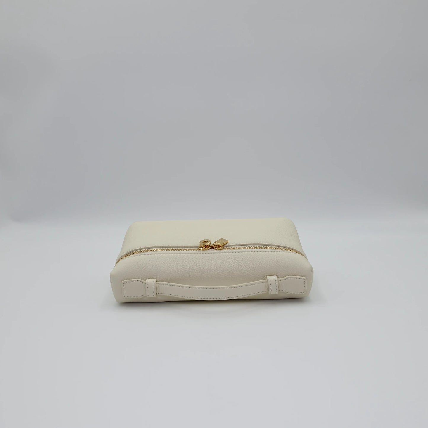 *RARE* Loro Piana Extra Pocket 19 in Whispering White