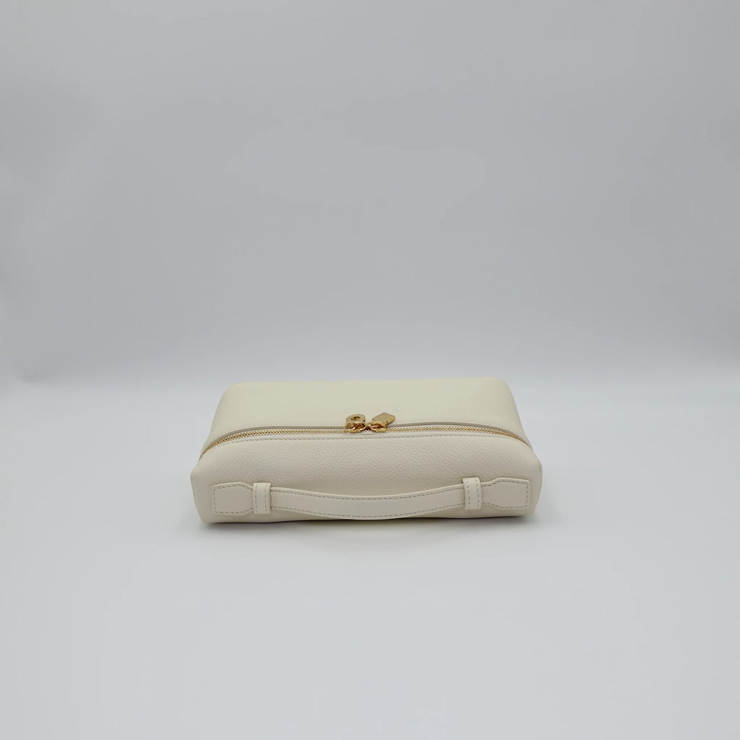 *RARE* Loro Piana Extra Pocket 19 in Whispering White