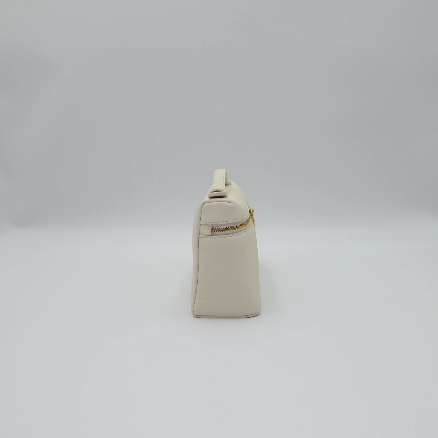 *RARE* Loro Piana Extra Pocket 19 in Whispering White