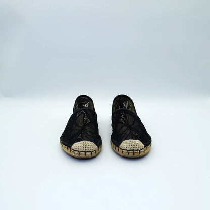 Valentino Garavani Lace Cap-Toe Espadrilles EU36