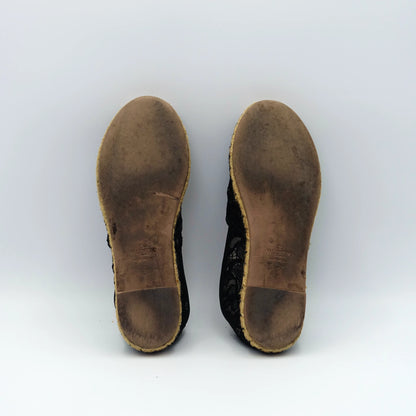 Valentino Garavani Lace Cap-Toe Espadrilles EU36