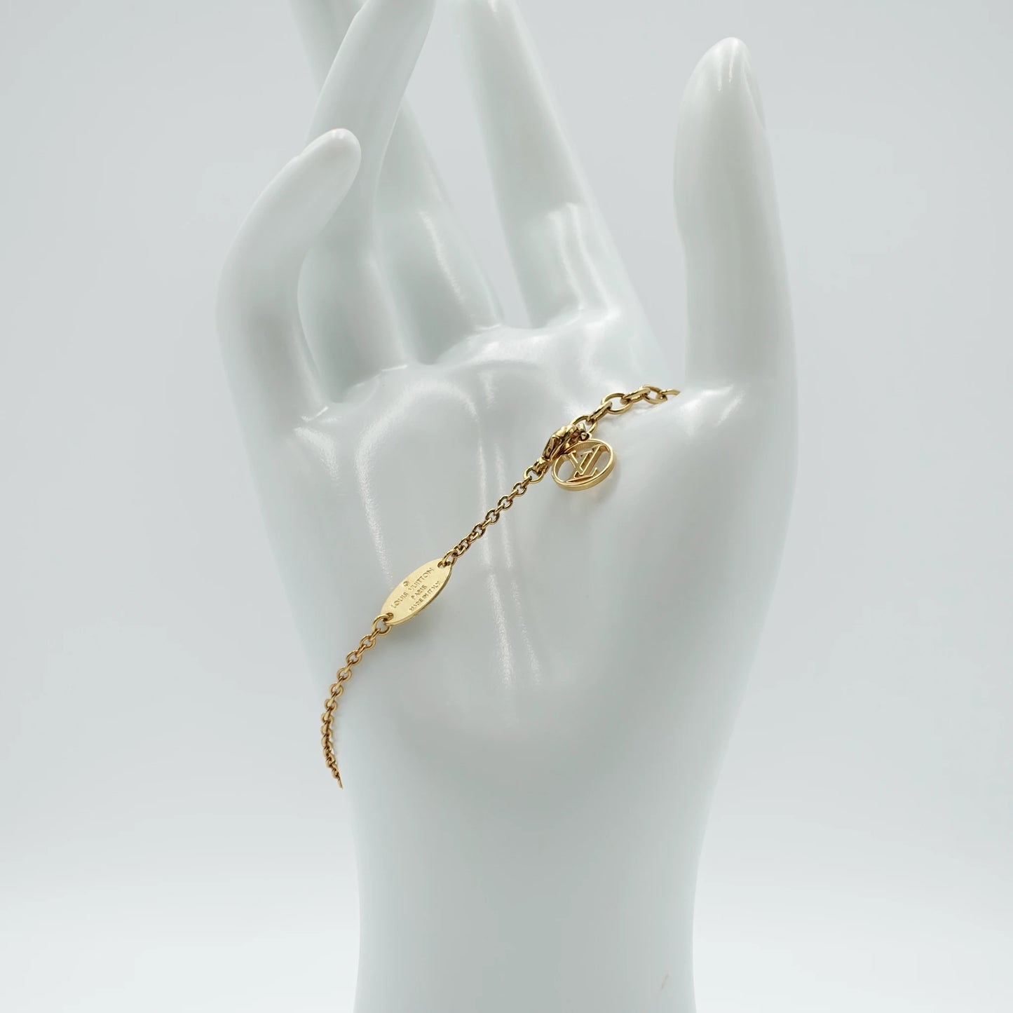 Louis Vuitton Essential V Bracelet