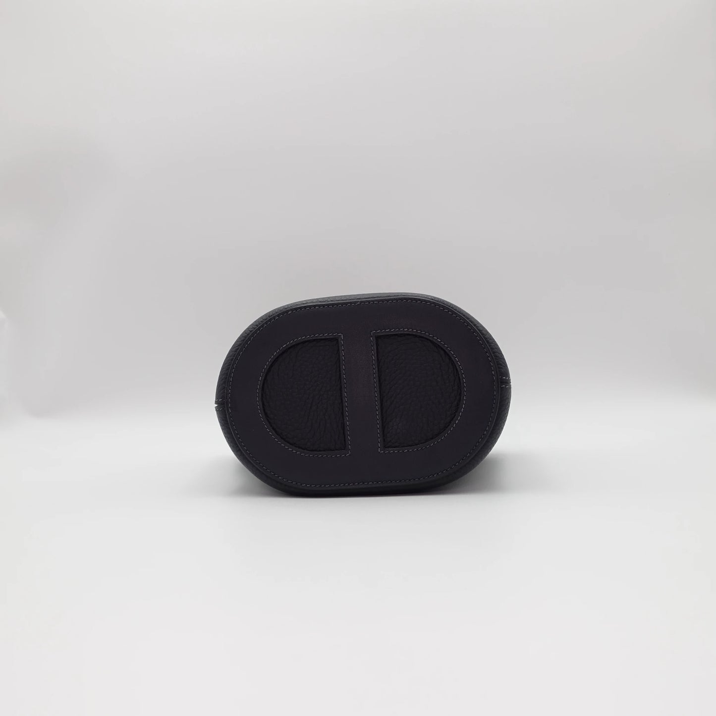 *RARE* Hermès Loop 18 Clémence Leather in Blue Nuit