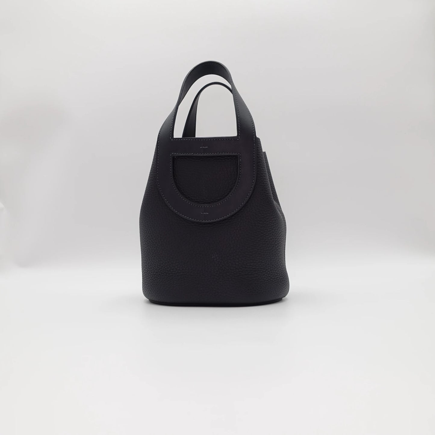 *RARE* Hermès Loop 18 Clémence Leather in Blue Nuit