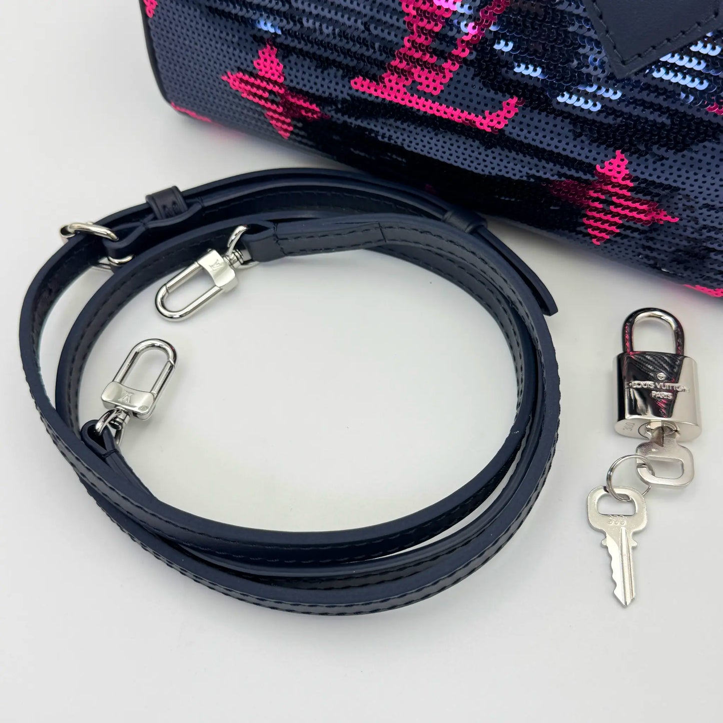 *RARE*Louis Vuitton Speedy Bandoulière 18 – Giant Monogram Sequin Bag